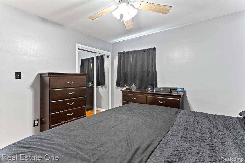 9864 Fox Avenue W, Allen Park, MI 48101 — Photo 17
