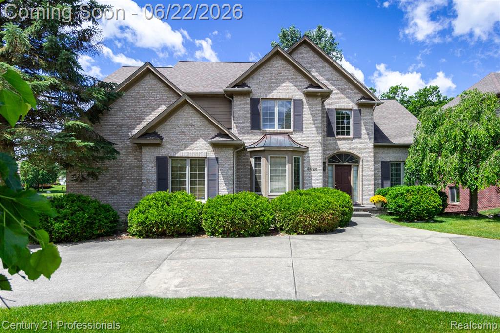 8225 Brookstone Lane, Clawson, MI 48348 — front exterior