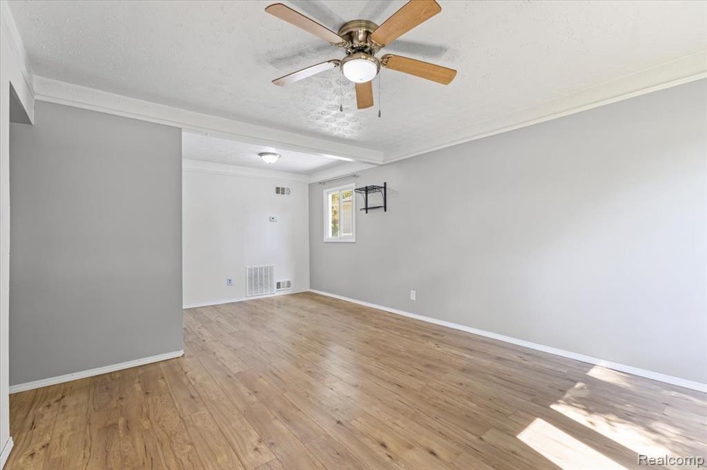 7096 Tappon Drive, Clarkston, MI — Photo 24