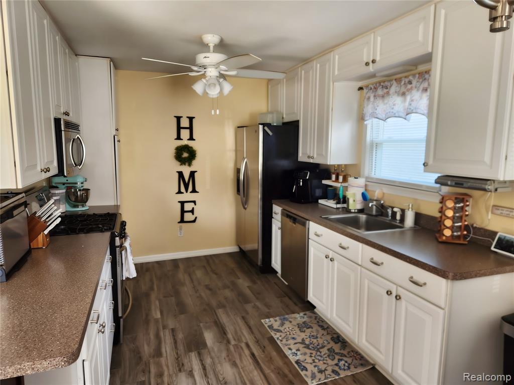 51380 Ashley Street, New Baltimore, MI 48047 — Photo 4