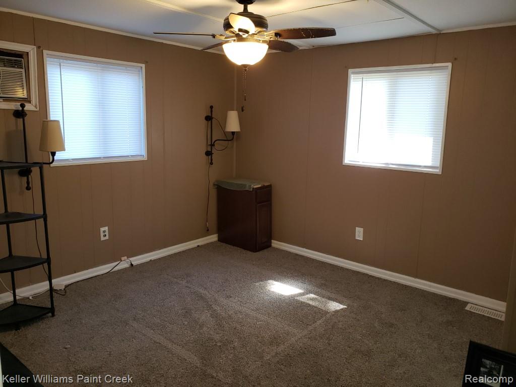 1867 Rustic Lane, Keego Harbor, MI 48320 — Photo 22