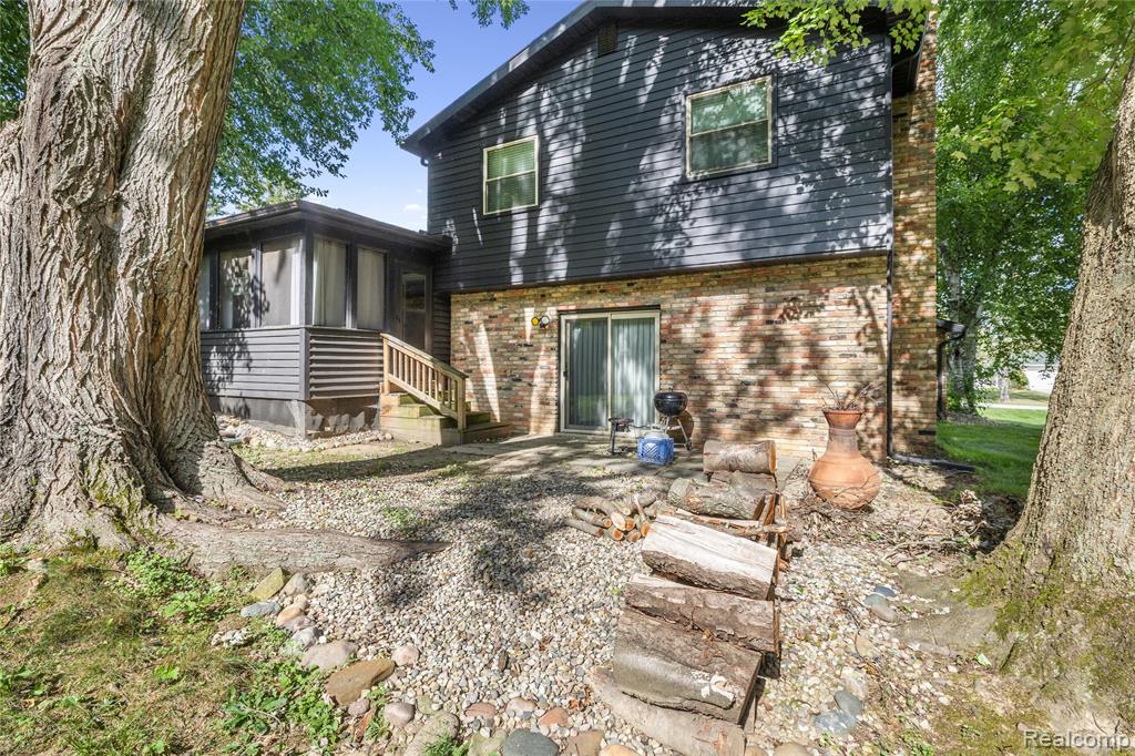 6180 Meyer Avenue, Brighton, MI 48116 — Photo 32