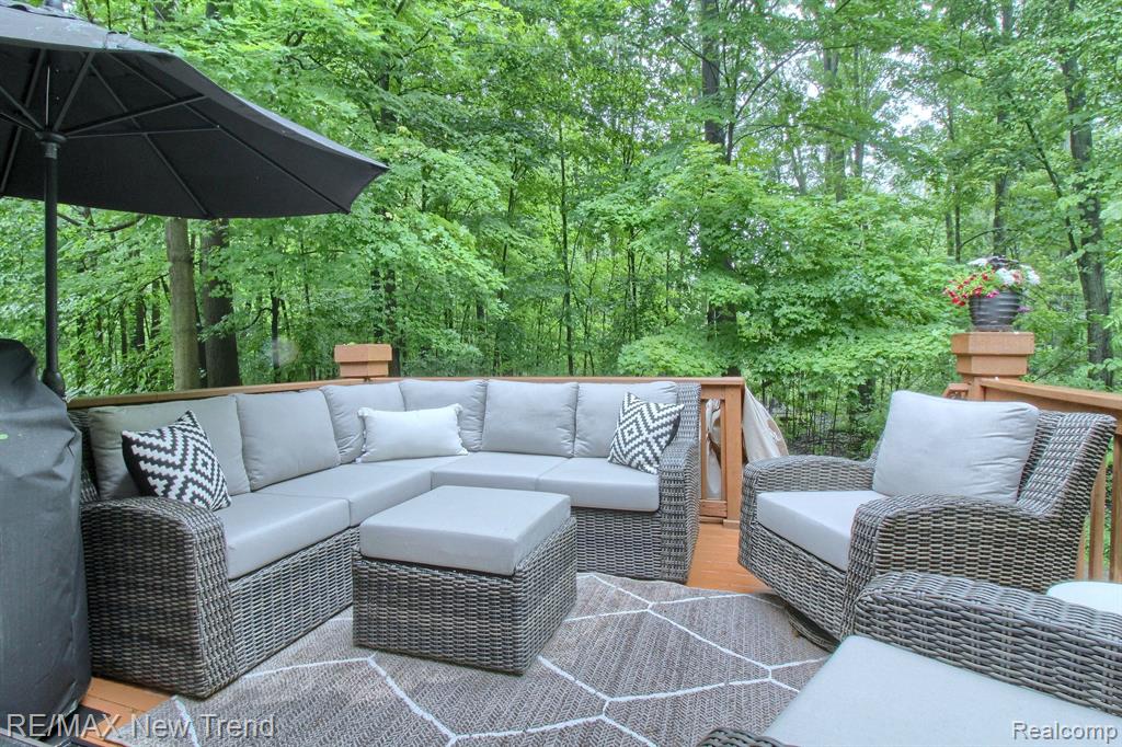 49698 Timber Trail, Novi, MI — Photo 40
