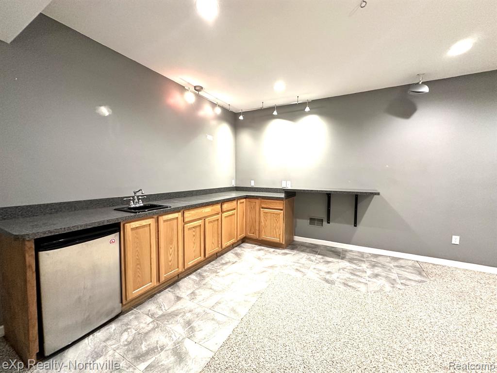 8255 N TERRITORIAL Road, Dexter, MI 48130 — Photo 28