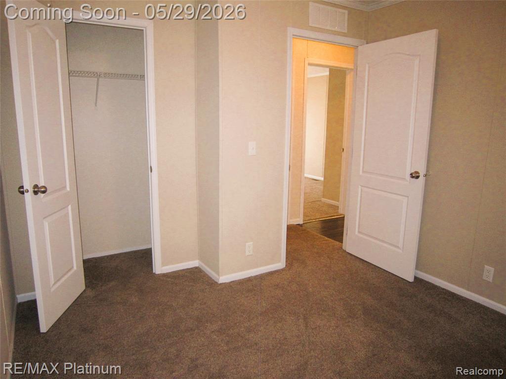5615 Cherokee Bend Bend, Howell, MI 48843 — Photo 16