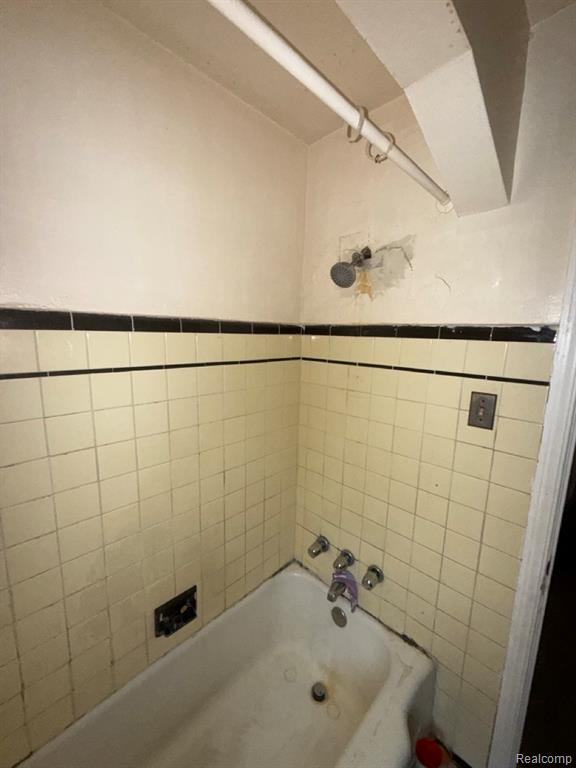 9180 Hartwell Street, Detroit, MI 48228 — Photo 29