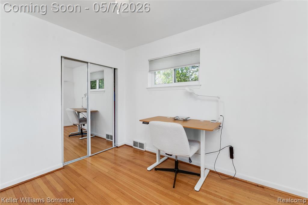 4320 Manor Avenue, Royal Oak, MI 48073 — Photo 17