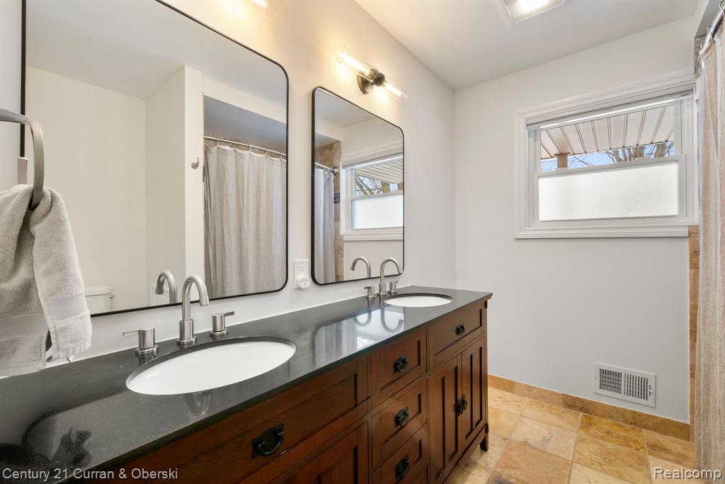 21412 Holmbury Road, Northville, MI 48167 — Photo 41