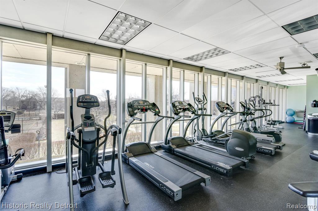 1300 E LAFAYETTE Street, 210, Detroit, MI 48207 — Photo 15