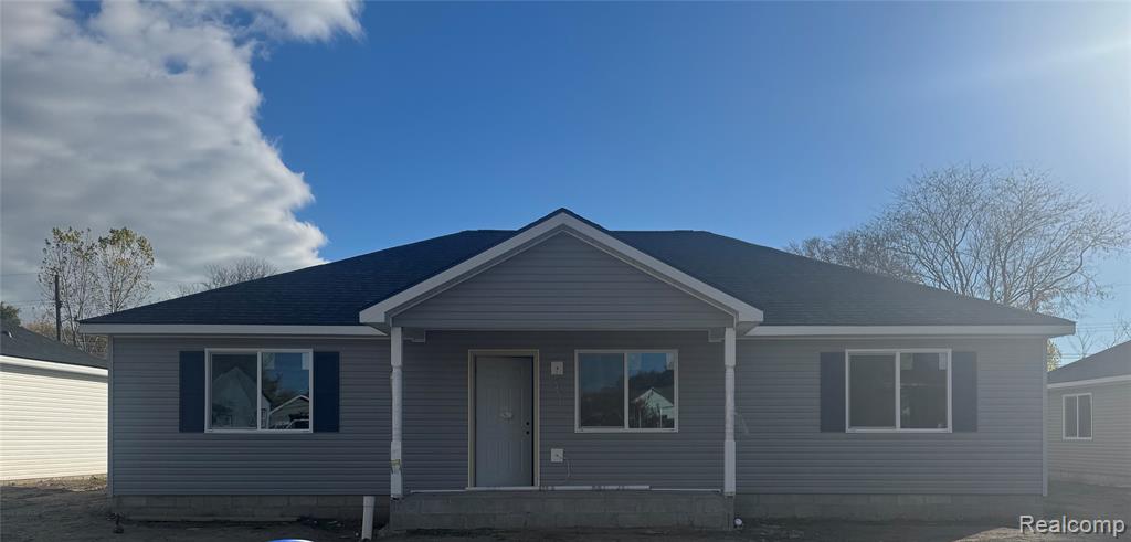 23268 Wellington Avenue, Warren, MI 48089