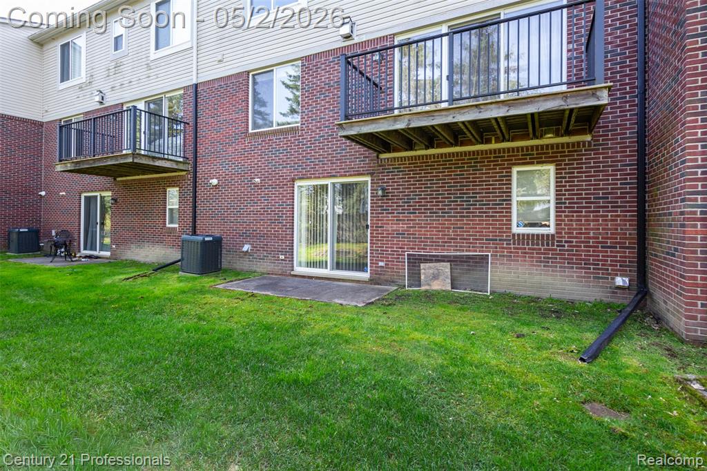 955 Sandalwood Drive, Troy, MI 48085 — Photo 42