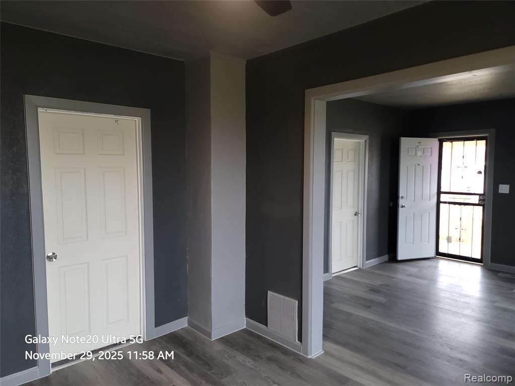 630 E Dartmouth Street, Flint, MI 48505 — Photo 17