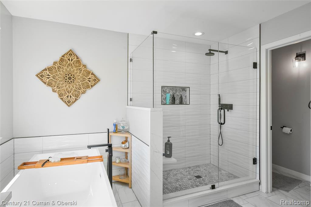 25670 Meadow Court, South Lyon, MI 48178 — Photo 16