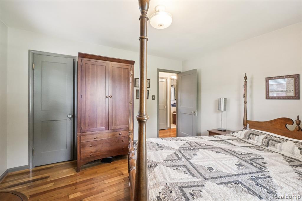 912 Cedar Hill Dr, Royal Oak, MI 48067 — Photo 14