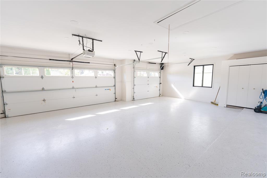 49729 Nautical Drive, Chesterfield, MI 48047 — Photo 50