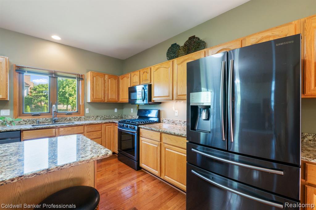 49906 Fuller Court, Plymouth, MI 48170 — Photo 17
