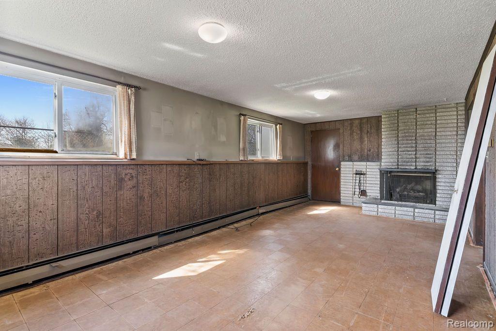 4302 ESTA Drive, Flint, MI 48506 — Photo 14