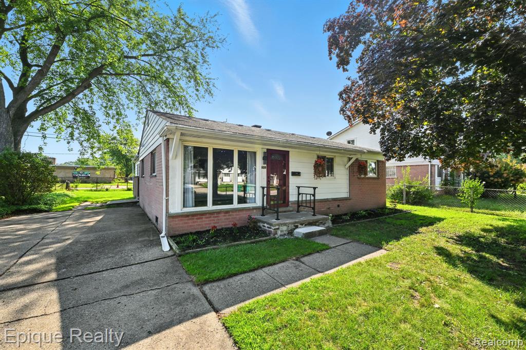 609 Eugene Street, Ypsilanti, MI 48198 — Photo 24