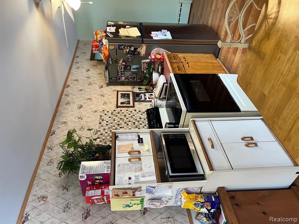 2681 Flint River Road, Lapeer, MI 48446 — Photo 12