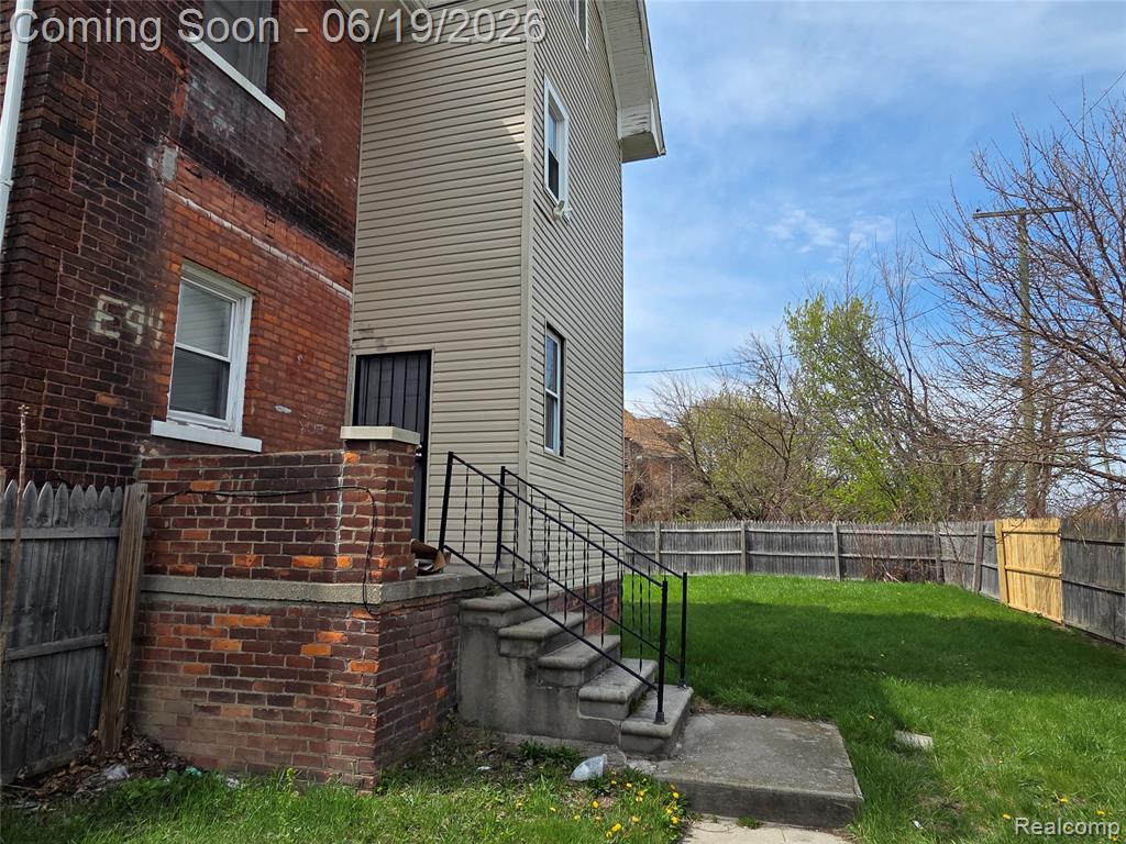 1998 E Grand Boulevard, Detroit, MI 48211 — Photo 4