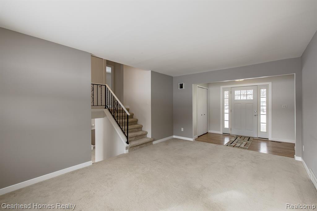 12749 Shaffer Road, Davisburg, MI 48350 — Photo 10