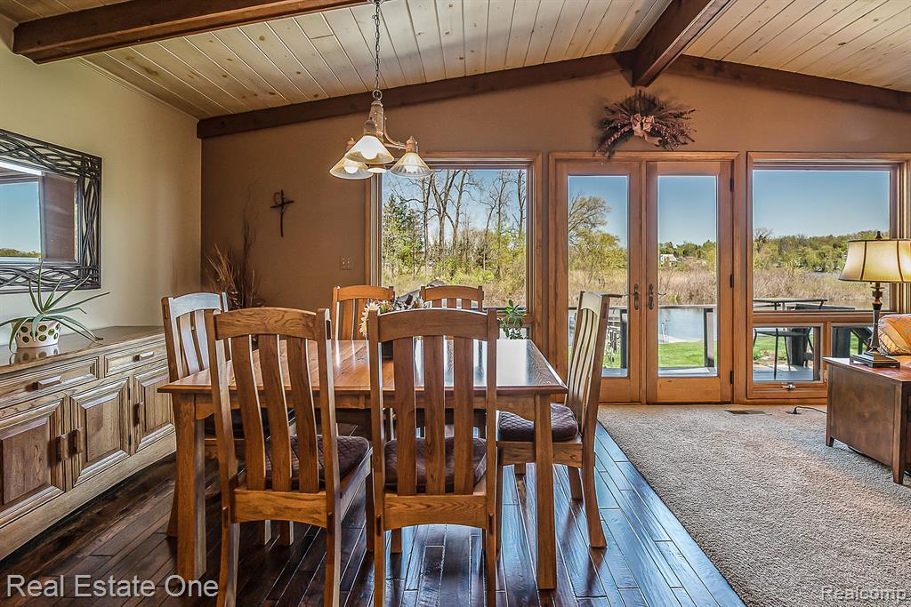 7311 BISCAYNE Court, White Lake, MI 48383 — Photo 17