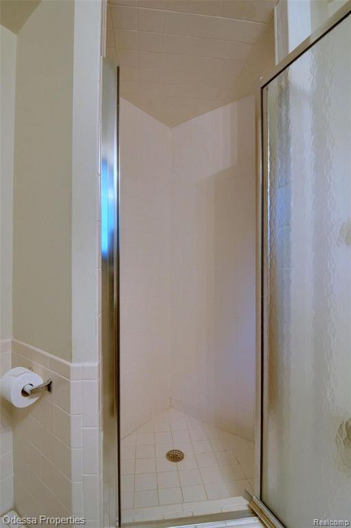 42431 MOUND Road, Sterling Heights, MI 48314 — Photo 22