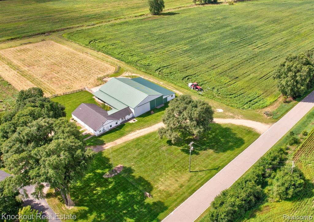 8424 Oak Road, Millington, MI 48746 — front exterior