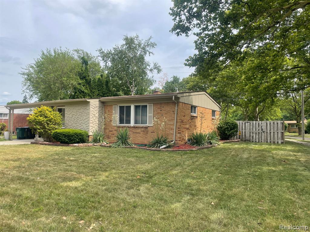 15341 MARLOW N, Oak Park, MI 48237
