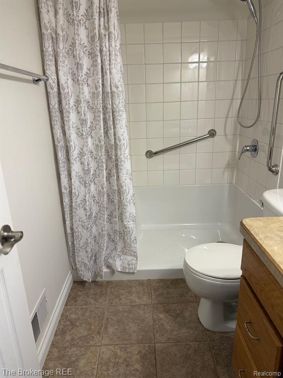 9133 PEMBROOK Drive, Davison, MI 48423 — Photo 16