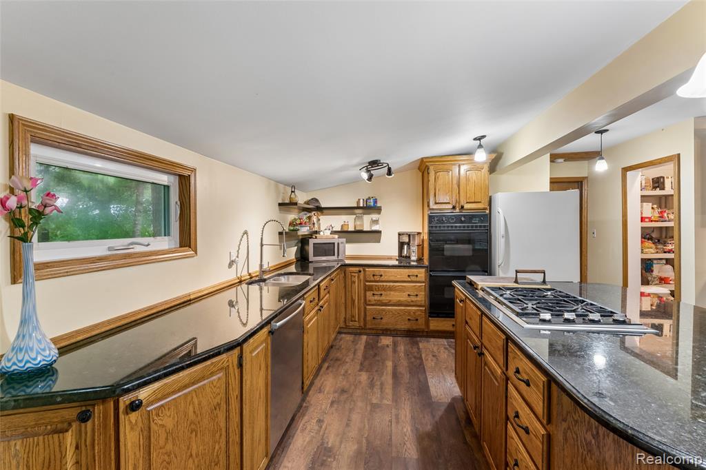 6630 Russell Drive, Caseville, MI 48725 — Photo 8