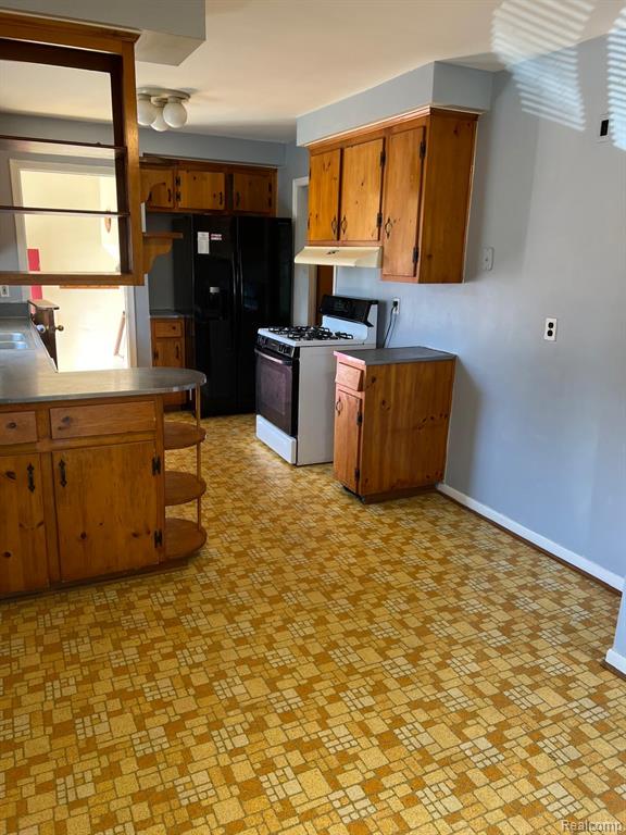4188 McKinley Street, Dearborn Heights, MI 48125 — Photo 17