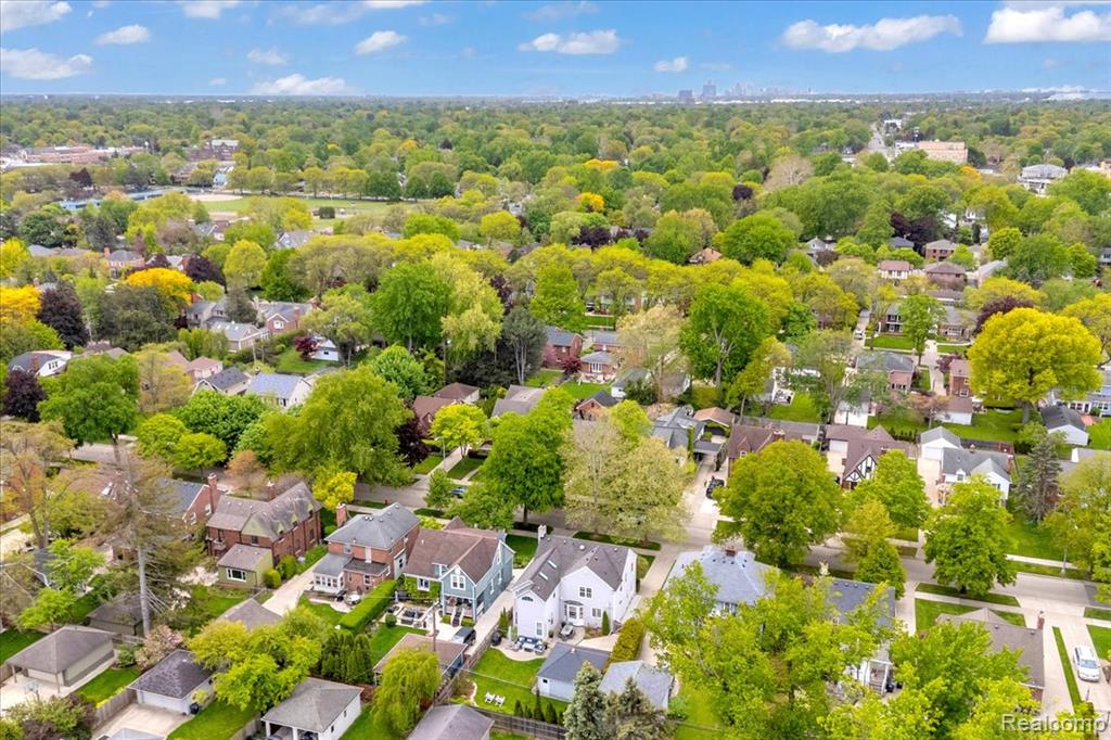 784 University Place, Grosse Pointe, MI 48230 — Photo 48