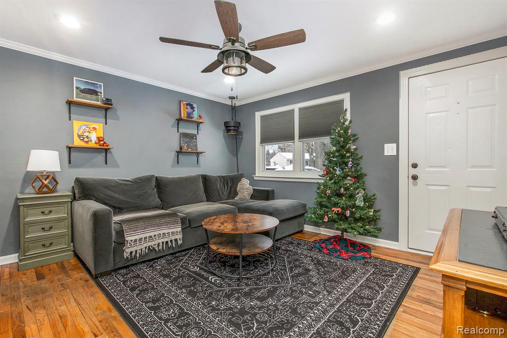 11 Metroview Court, Ann Arbor, MI 48108 — Photo 4