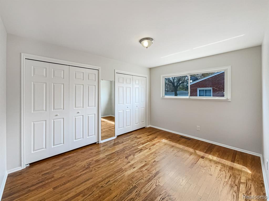1097 GEORGINA Drive, Ypsilanti, MI 48198 — Photo 5