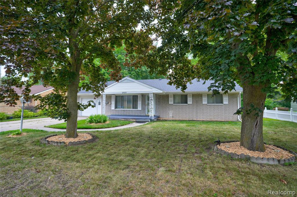 2971 Welland Drive, Saginaw, MI 48601 — Photo 8