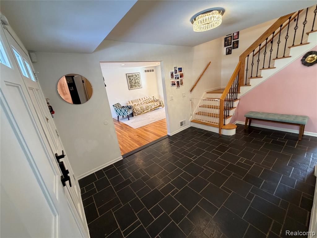 4205 Pinehurst Drive, West Bloomfield, MI — Photo 25