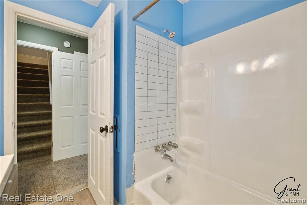 19439 W Chicago Street, Detroit, MI 48228 — Photo 23