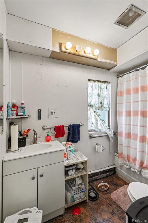 402 S 5th Street, St. Clair, MI 48079 — Photo 8