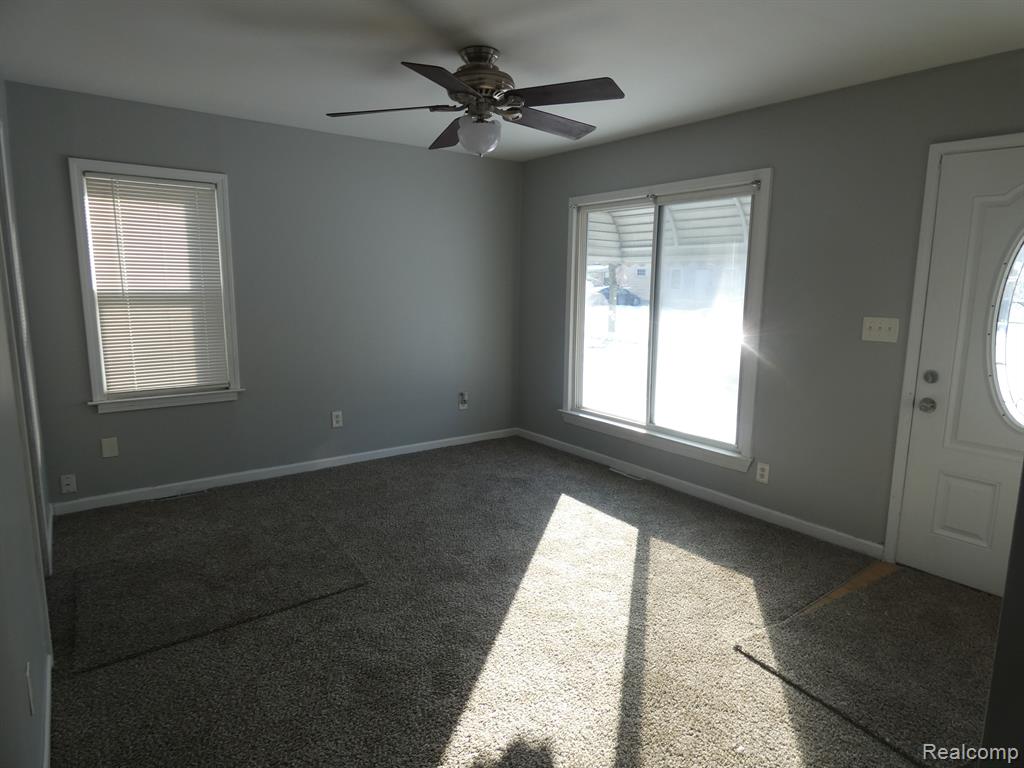 8065 PROSPECT Avenue, Warren, MI 48089 — Photo 10