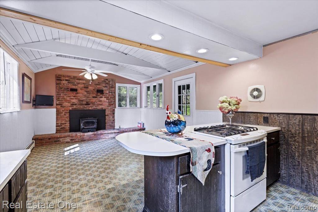 936 RIDGE Road, Lake Orion, MI 48362 — Photo 18