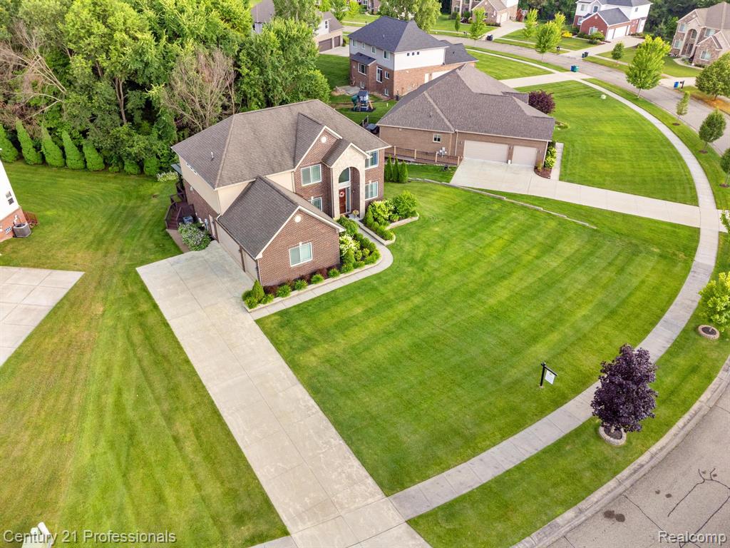 9754 Windsor Lane, Clarkston, MI 48348 — Photo 66