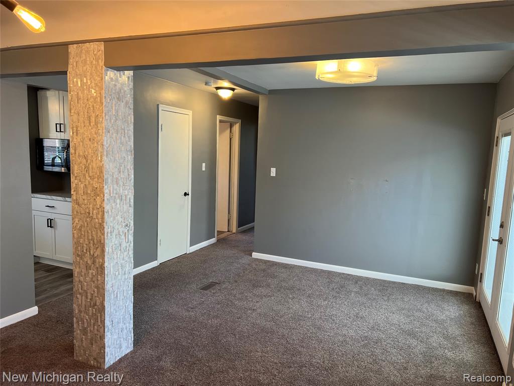 4002 McKinley Street, Dearborn Heights, MI 48125 — Photo 11