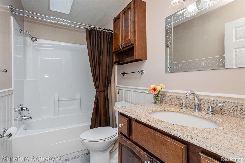 1511 Laurel Lane, Farwell, MI 48622 — Photo 13