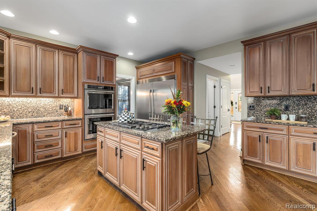 15316 BAY HILL Drive, Northville, MI 48168 — Photo 14