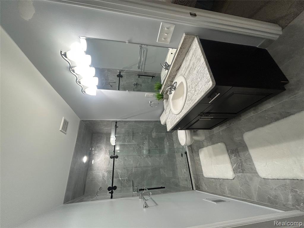 23507 King Drive, Clinton Twp, MI 48035 — Photo 17