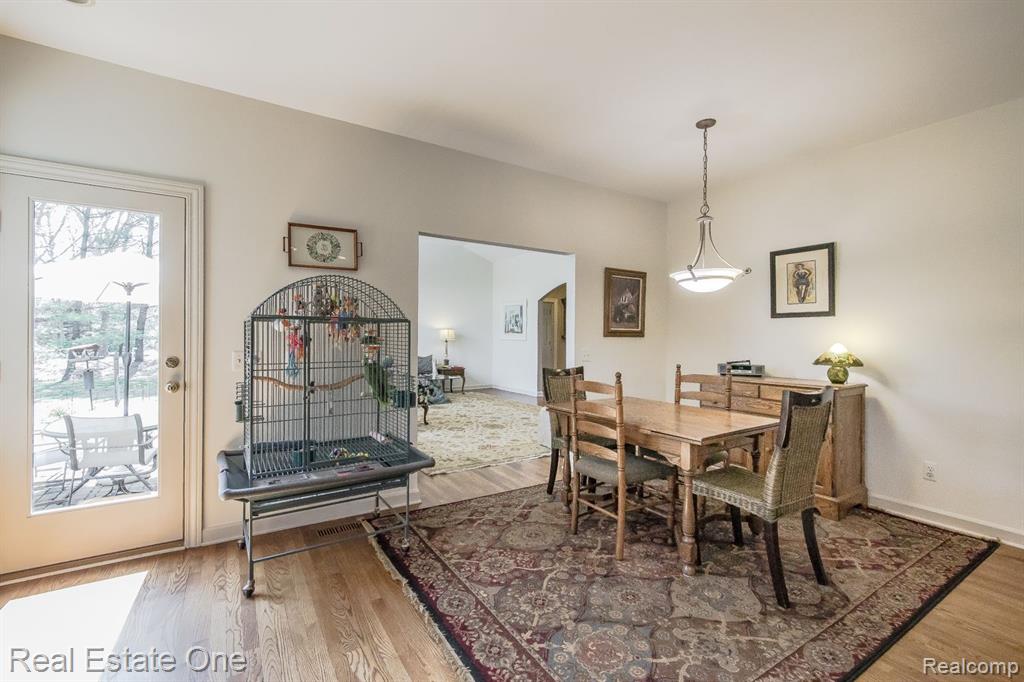 9316 LAKEBLUFF Drive, Clarkston, MI 48348 — Photo 17