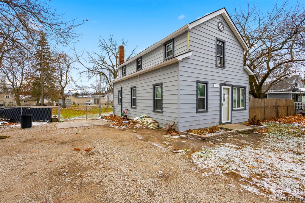657 Lucille Drive, Wolverine Lake, MI 48390 — Photo 15