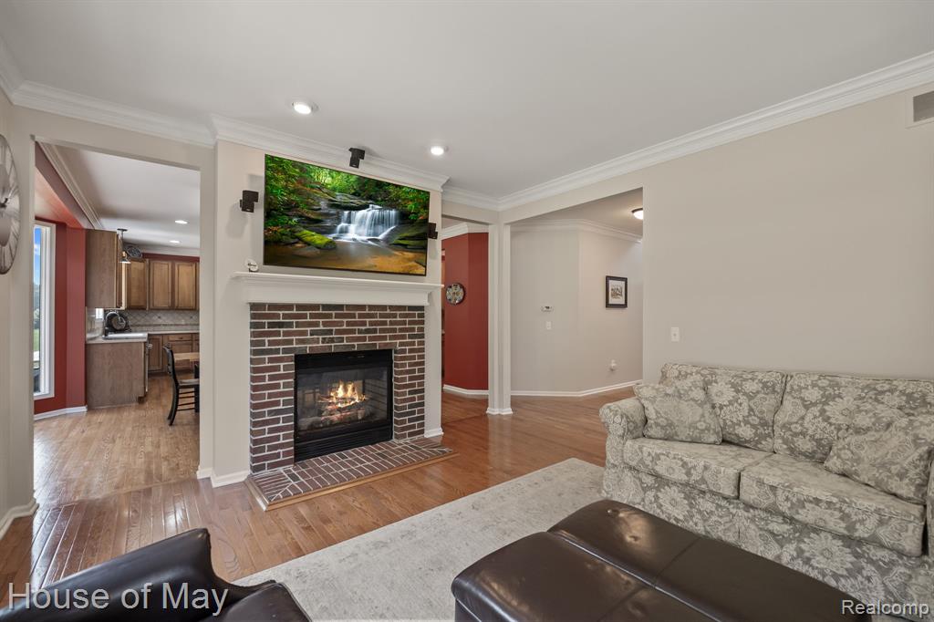 6066 Strawberry Circle, Commerce Twp, MI 48382 — Photo 11