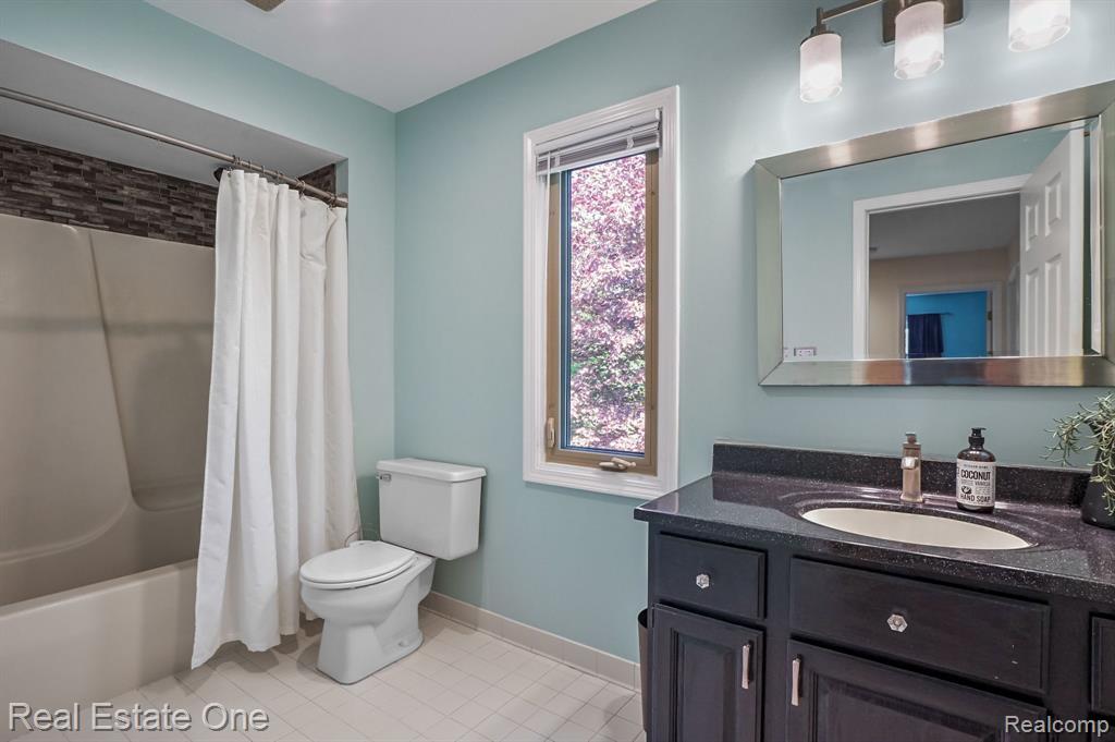 10124 Royce Drive, South Lyon, MI 48178 — Photo 30